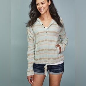 PrAna Baja Popover - Women's Size Small in Iced Aqua- Trendy, Chic, Beach Wear